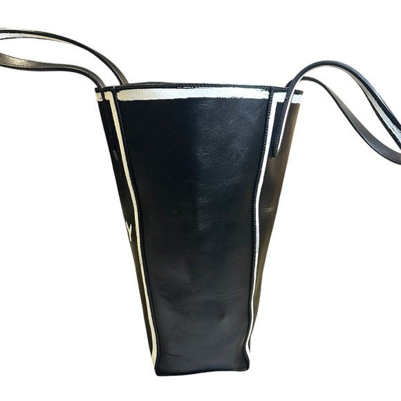 💯 Authentic 2 in 1 Givenchy Stargate Calfskin Tote Shopper with Wristlet - Picture 4 of 10